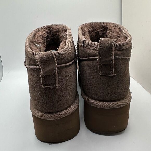 CUSHIONAIRE Women's Genuine Suede pull platform boot +Memory Foam 7.5 TAUPE - Picture 4 of 8